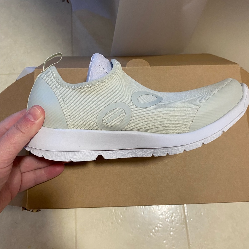 OOFOS Women's Cream Slip-On Athletic Shoes